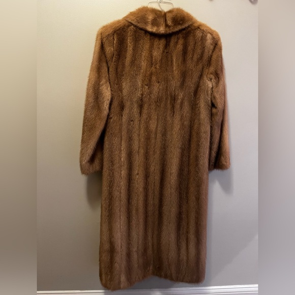 Full length mink coat, excellent condition. - Picture 2 of 10